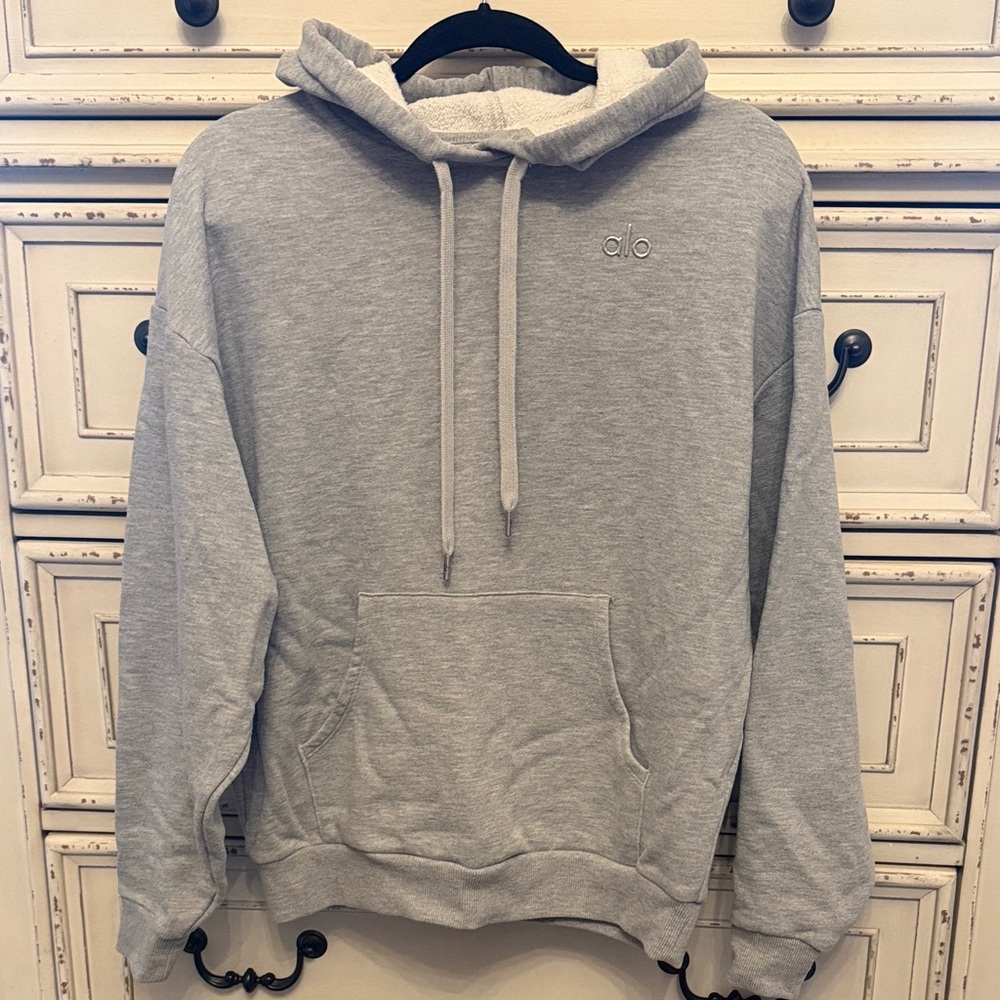 ALO Yoga Men's Light Gray Hoodie